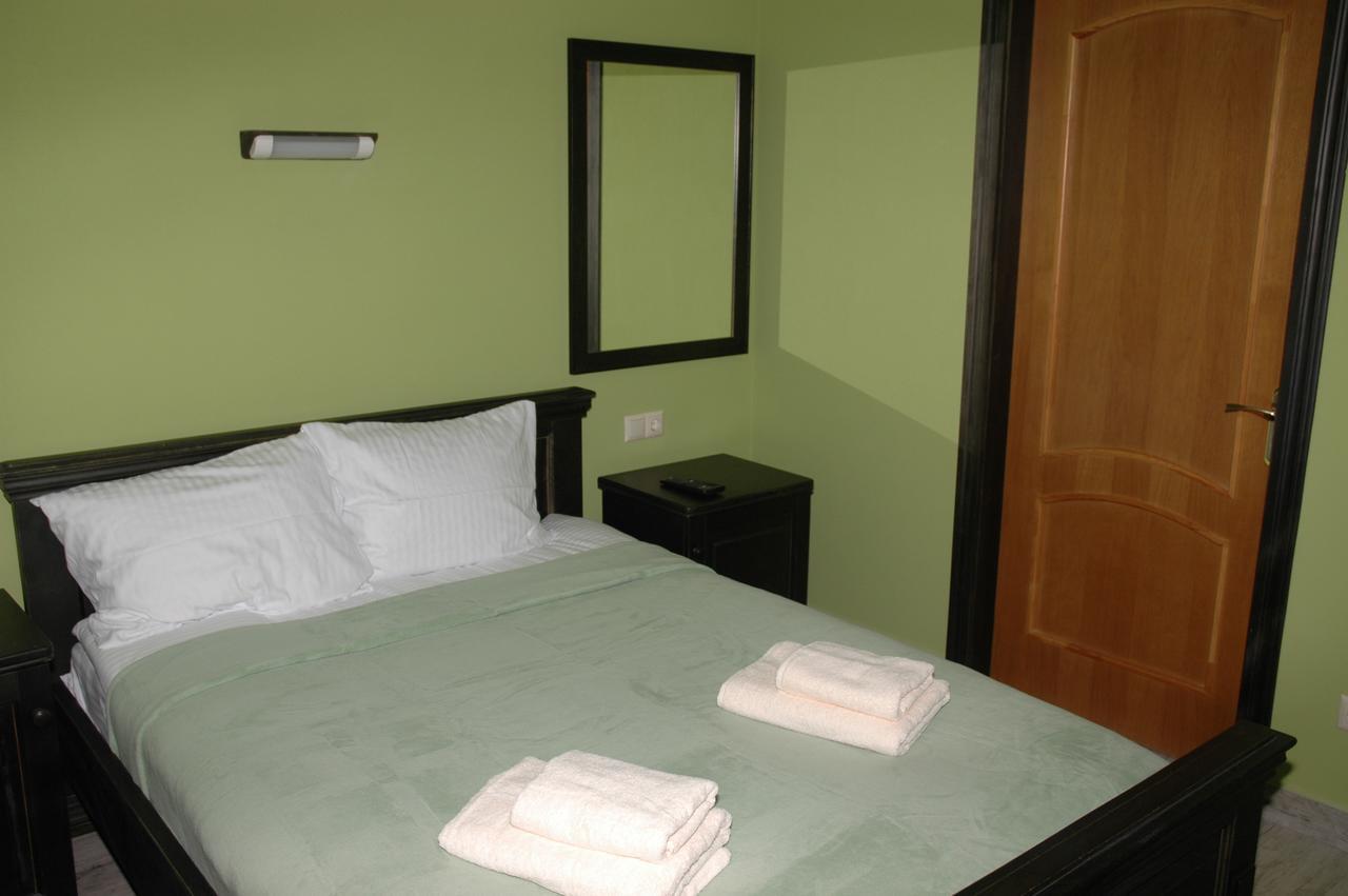 Guest House Liov Exterior foto